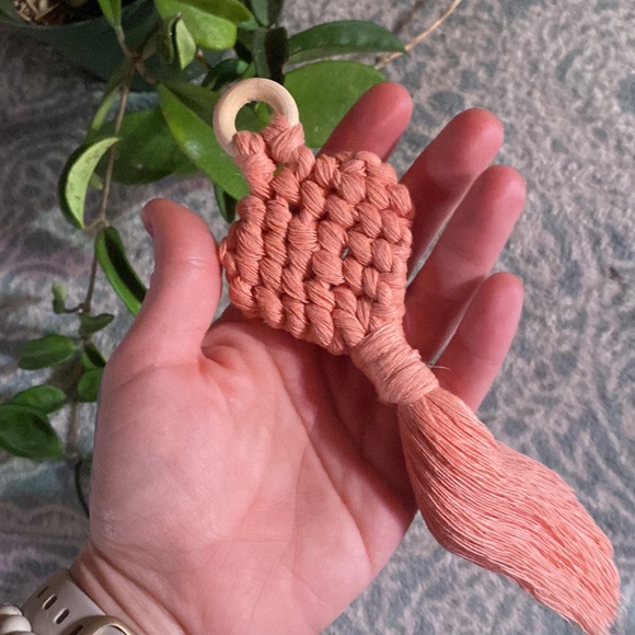 Hand Crafted Macrame Heart Key charm Keychain - Picture 6 of 6